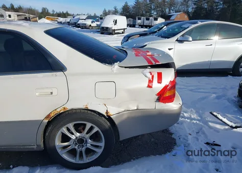 1998 Lexus Es 300 z USA, uszkodzony, nr VIN JT8BF28GXW5050953